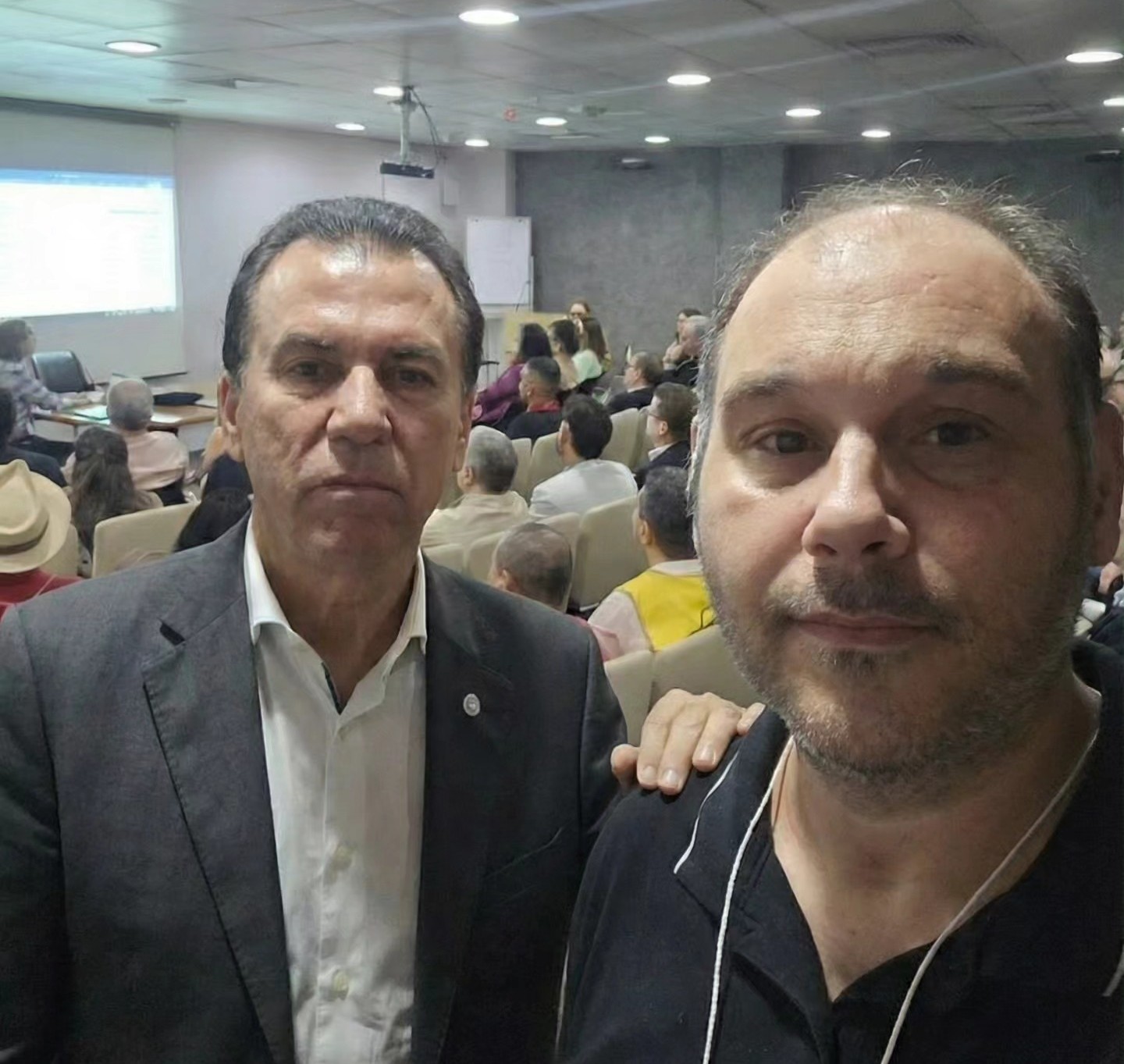 conferencia11